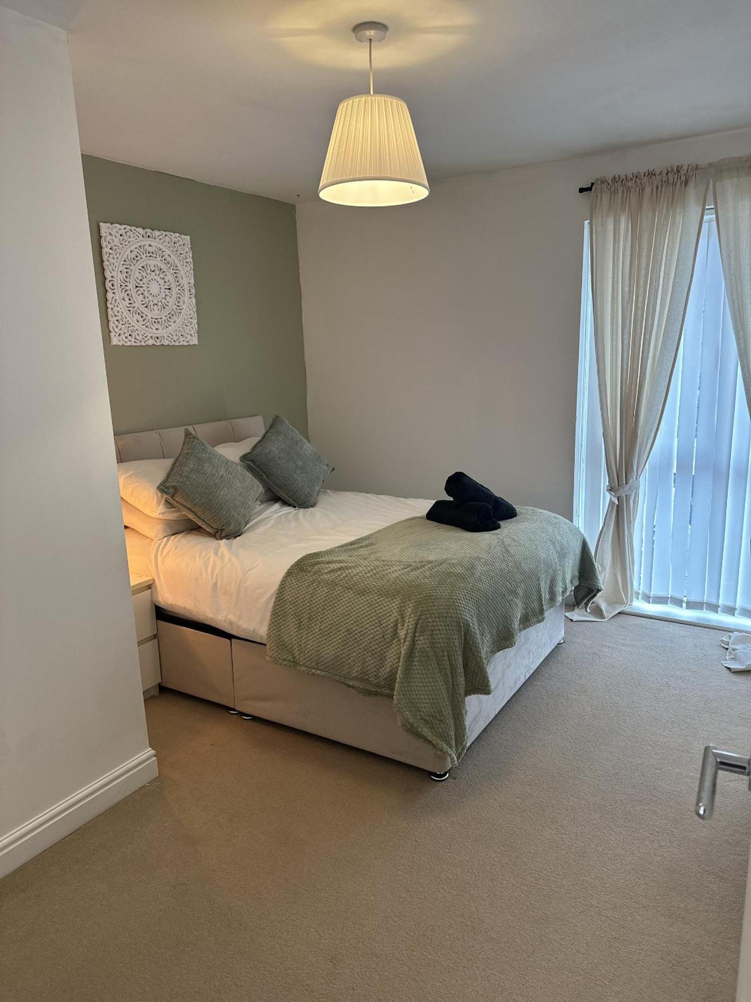 2 Bdr City Centre Apartment With Parking Cardiff Exterior photo